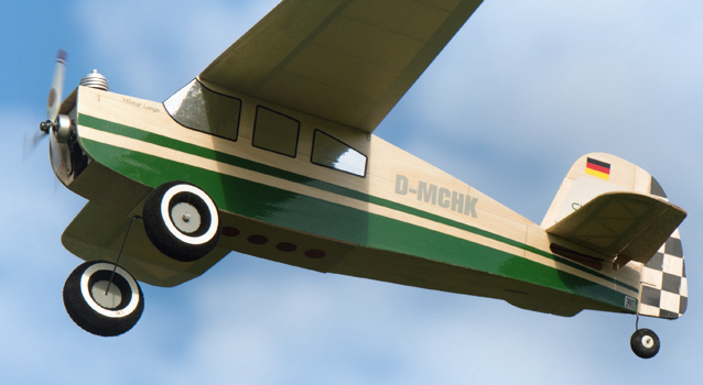 Chekker: Handlicher Zweiachs-Hochdecker in Holzbauweise