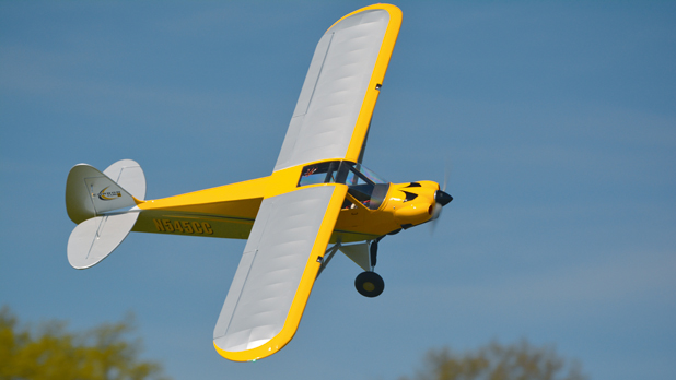 Die Carbon Cub von Hangar 9 mit kräftigem Antrieb