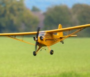 Warum die gelbe FMS-Cub so viel Flugspaß bietet