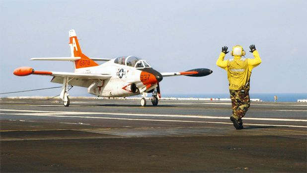Der millionenfach bewährte Jet-Trainer der US Navy